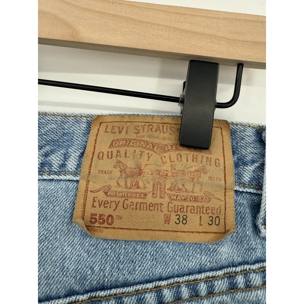 Vintage Levis 550 Jeans Mens 38x30 Blue Relaxed Fit Fade‎ Distress Light Wash